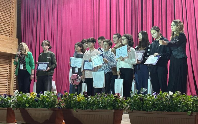 Șaisprezece premii pentru elevii din Iași la Olimpiada Națională de Interpretare Instrumentală