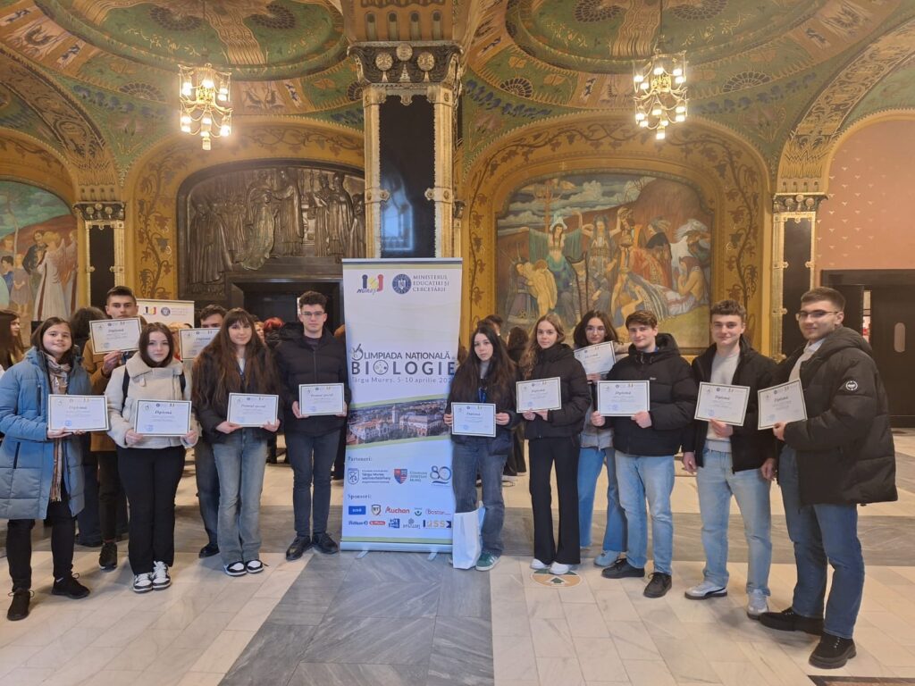 Patru premii pentru Iași la Olimpiada Națională de Biologie 2025. Două calificări în lotul lărgit al României