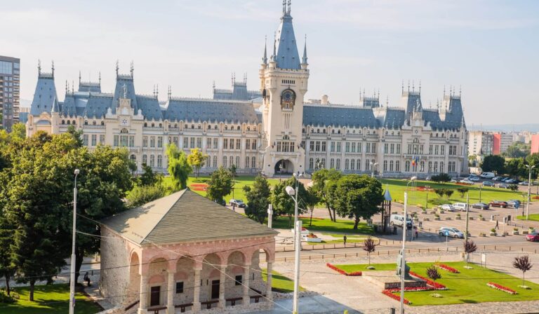 „Iașule drag” – povestea frumoasei melodii de suflet dedicată orașului studenției sale de un cunoscut artist constănțean