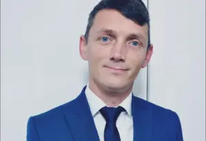 Senatorul Paul Ciprian Pintea, care a intrat în Parlament pe listele POT, prins din nou conducând fără permis