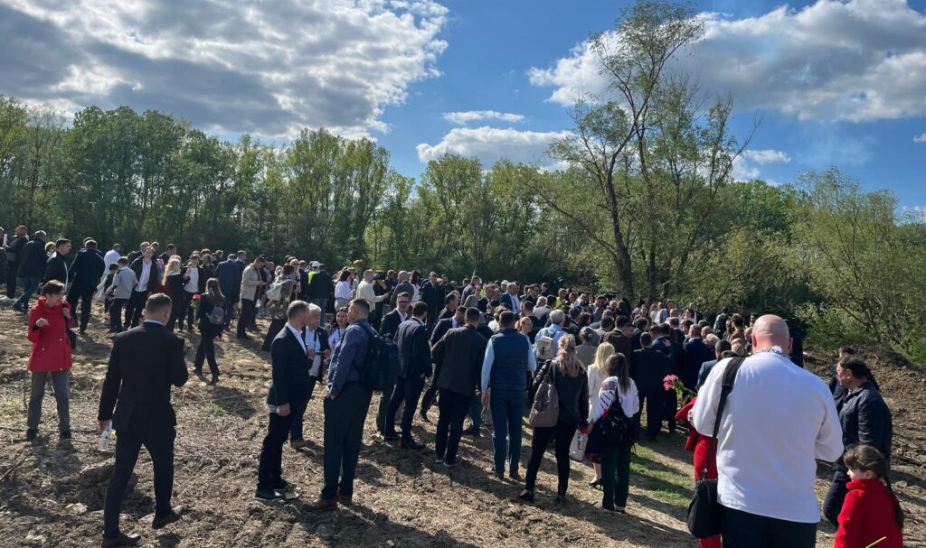 UPDATE Eveniment istoric: A început construcția „Podului de Flori de la Ungheni”, primul pod rutier peste Prut după șase decenii