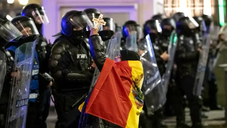 Colonelul Florin Giorcovici, printre capii bătăliei de la BEC. Procurorii cer arestarea adjunctului ISU „Barbu Catargiu”