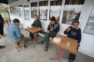 În ultimul an a crescut numărul românilor care locuiesc la țară și a scăzut numărul celor care locuiesc la oraș