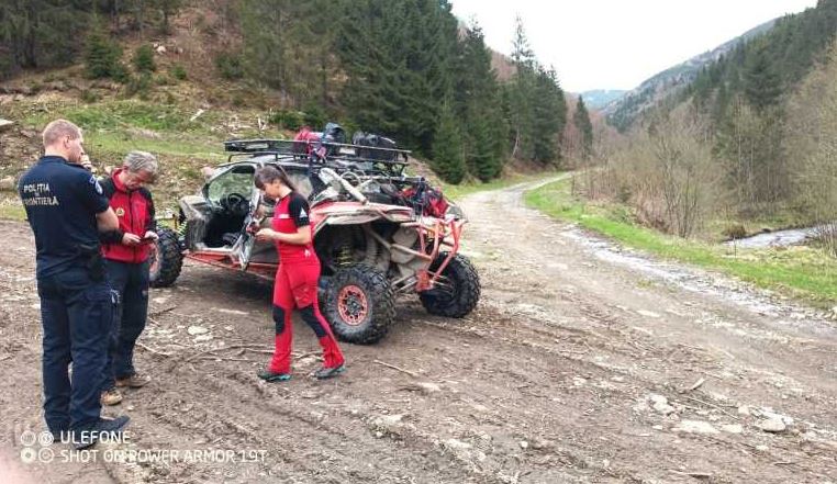 Maramureș: Doi ucraineni recuperați din munți. La coborâre, salvamontiștii au mai recuperat alți trei 