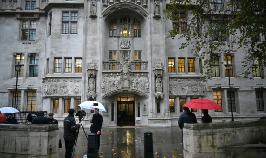 Fără bărbați în toaletele de femei. Curtea Supremă britanică clarifică: Definiţia legală a unei femei are la bază sexul biologic