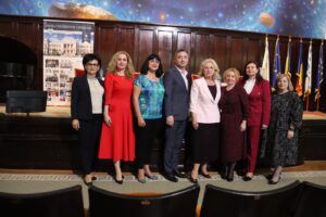 (P) Concursul Naţional Transcurricular de Lectură şi Interpretare „Ionel Teodoreanu” – povestea unei iubiri pentru literatură și artă