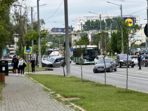 VIDEO: Momentul accidentului din zona Brico Depot, surprins de camerele de supraveghere