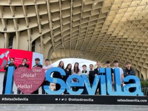 Experiențe memorabile pentru elevii cuziști, prin programul Erasmus,  în Sevilla, Spania