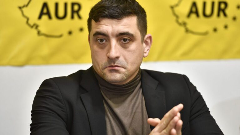 O „muiere” din Iași i-a închis live-ul lui Simion. „Instiga la ură, îi îndemna pe oameni să iasă în stradă, să facă proteste”/FOTO