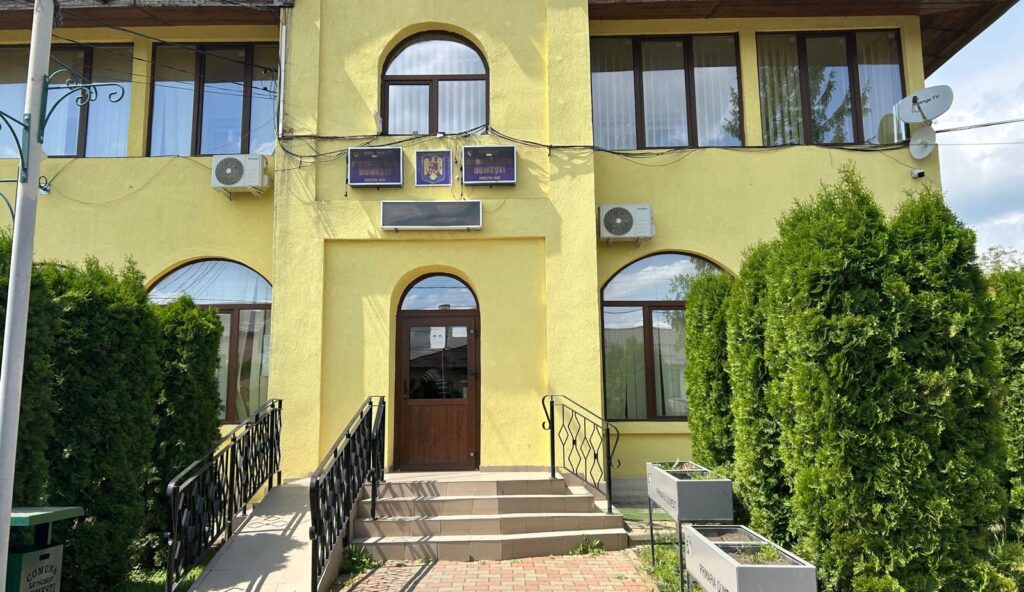  Primăria Dumești, la un pas să piardă jumătate din buget din cauza unei omisiuni birocratice