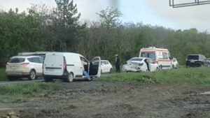 Accident rutier cu victime la Cîrlig. Ambulanța, la fața locului - FOTO