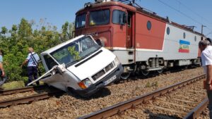 Am calculat costul siguranței la trecerile de cale ferată ieșene fără bariere: 170 milioane lei. Lipsa investiției omoară zeci de oameni