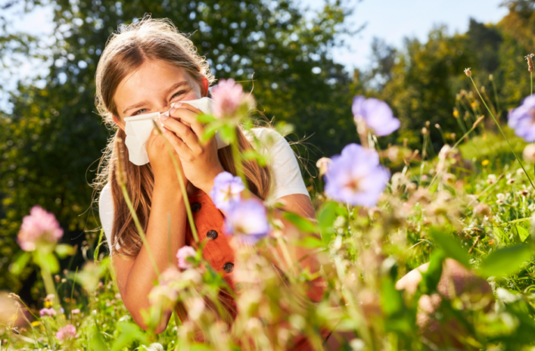 Cum putem proteja copiii față de alegeriile la polen? Medicul Florin Roșu: „Dacă nu sunt tratate corespunzător, acestea pot deveni periculoase”