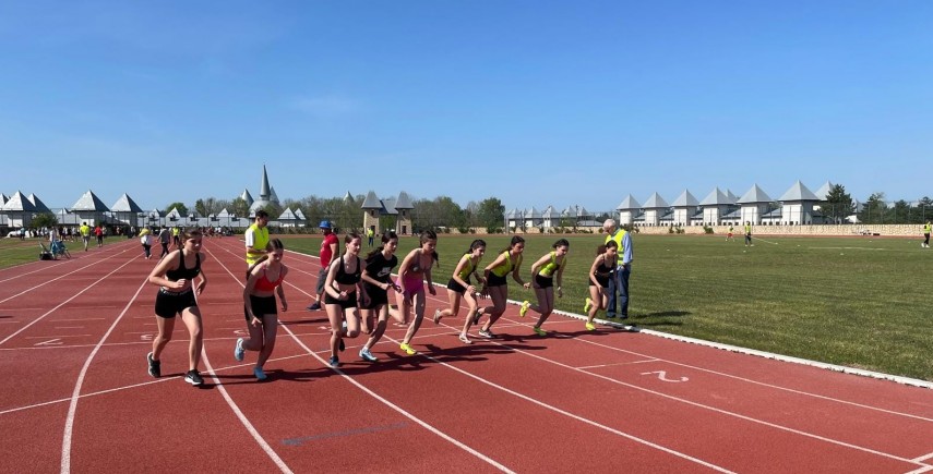  Iașul găzduiește etapa națională a Olimpiadei Sportului Școlar la Tetratlon