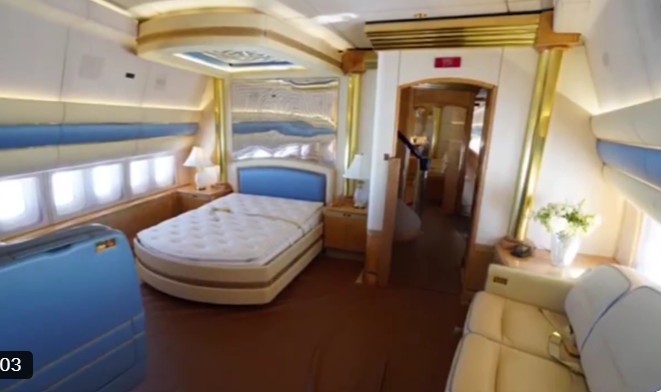 „Palatul zburător”. Qatarul îi face cadou lui Trump un avion de lux pentru a fi folosit ca aeronavă prezidenţială