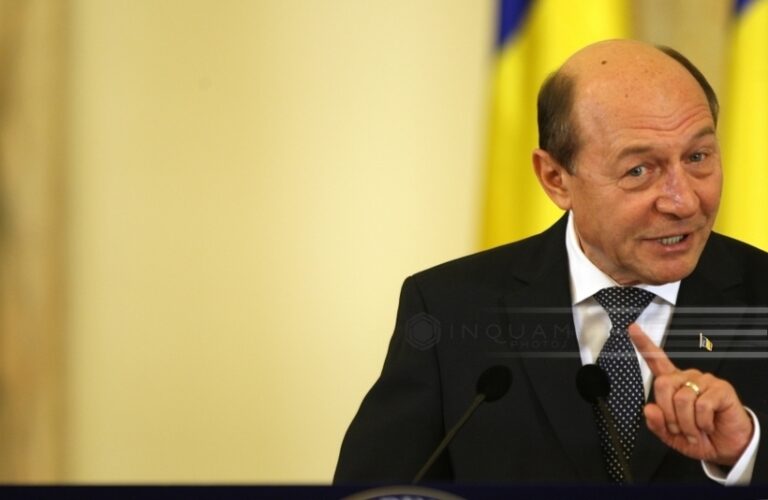 Traian Băsescu: Mă îngrijorează foarte tare că sunt cinci milioane de oameni care au optat pentru soluţia Est