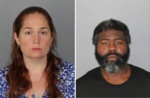 O adolescentă americană, sechestrată timp de şapte ani, inclusiv într-o cuşcă de câine, de către mama sa şi tatăl său vitreg