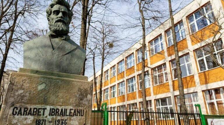 Colegiul „Garabet Ibrăileanu” din Iași aniversează 125 de ani de existență