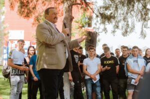 Rectroul TUIASI, plăcut impresionat de mobilizarea tinerilor la vot: „Vă mulţumesc că prin votul vostru aţi susţinut valorile naţionale şi europene”