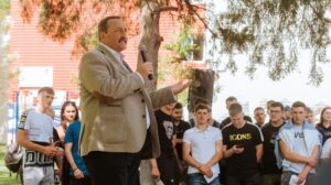 Rectroul TUIASI, plăcut impresionat de mobilizarea tinerilor la vot: „Vă mulţumesc că prin votul vostru aţi susţinut valorile naţionale şi europene”