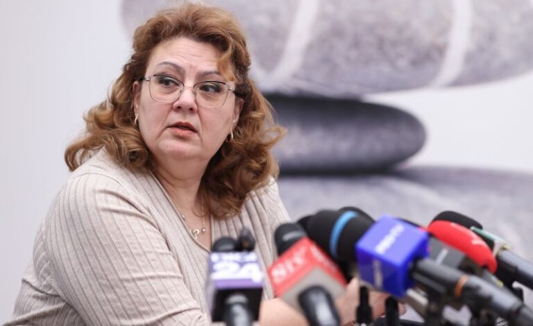 Medic: Suntem la mare risc de poliomielită. Aceşti copii vor muri, dacă nu sunt vaccinaţi