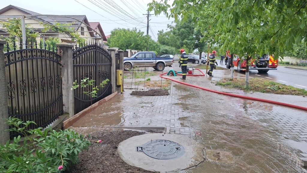  inundatie curte