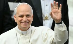 Începe pontificatul lui Leon al XIV-lea. Mii de credincioşi aşteptaţi la slujba de duminică, din Piaţa Sfântul Petru