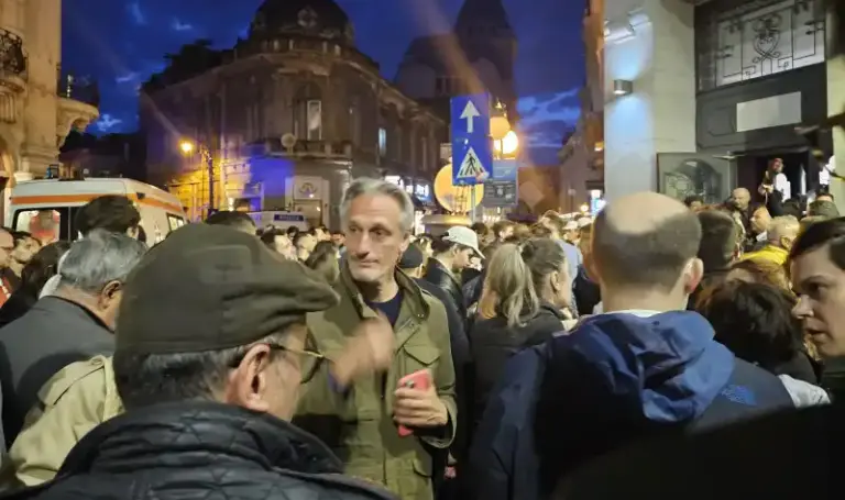 Matei Păun, fost șef de campanie al lui Nicușor Dan, a apărut în seara alegerilor