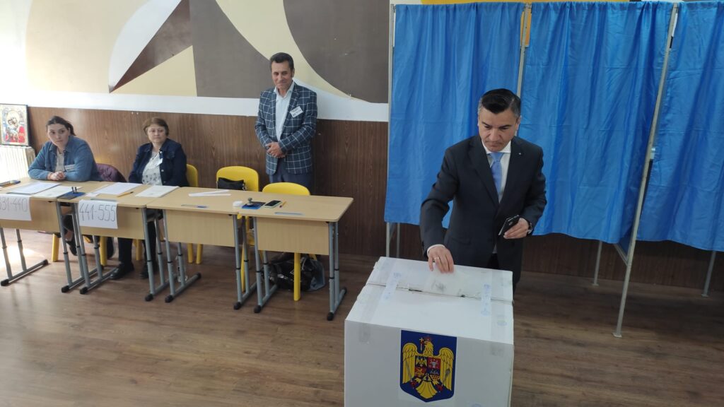  Alegeri prezidențiale 2025: Mihai Chirica: „Am votat cu frică”