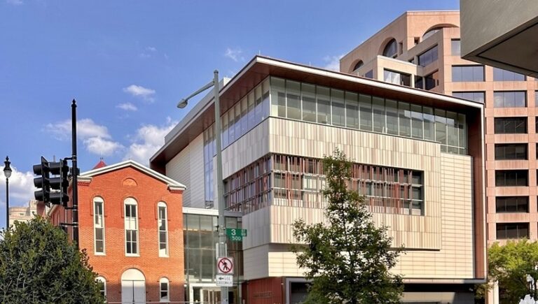 Doi angajaţi ai ambasadei israeliene au fost ucişi în faţa Muzeului Evreiesc din Washington