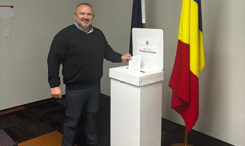 Un român aflat de 8 ani în Noua Zeelandă, primul votant în turul 2 al alegerilor prezidenţiale, la secţia deschisă în Auckland