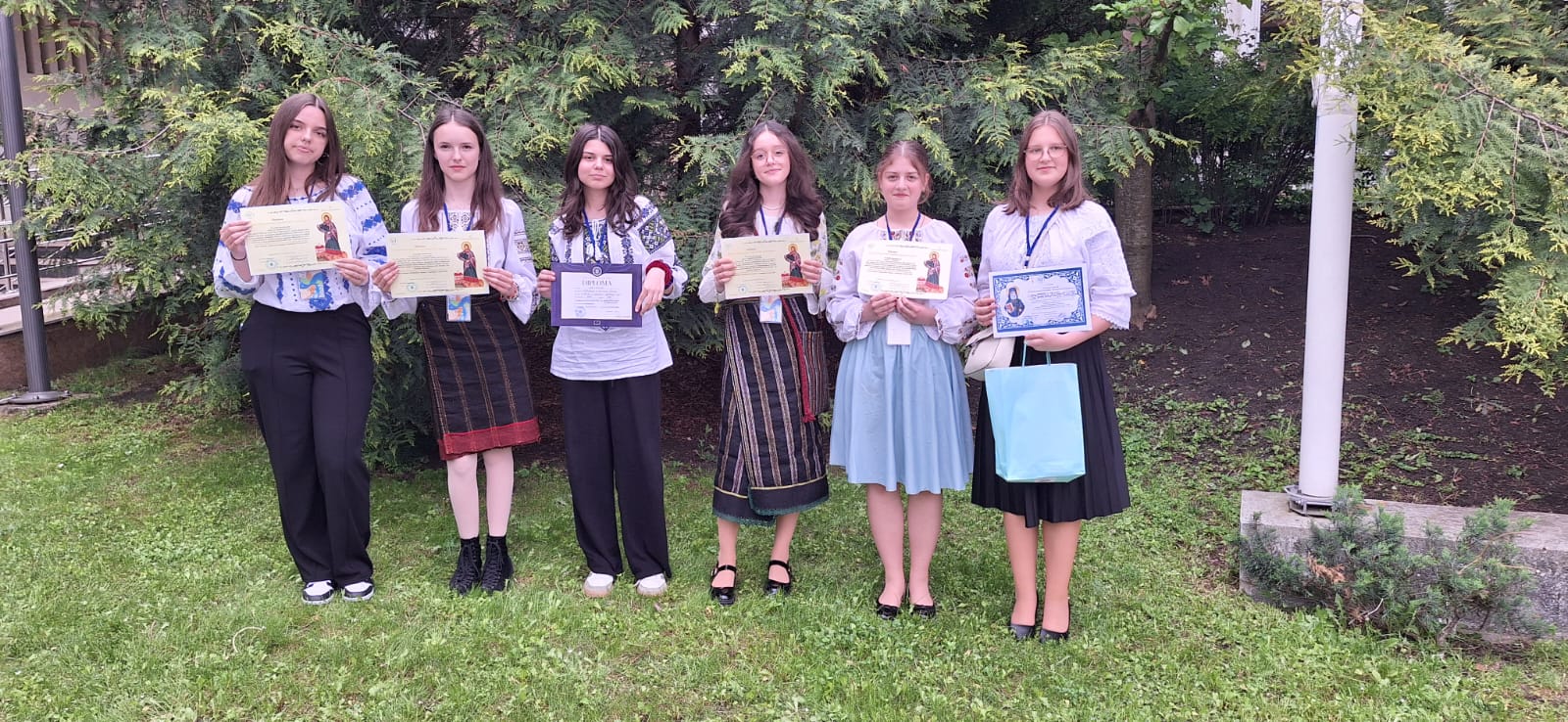 Elevii ieșeni, premiați la Olimpiada Interdisciplinară de „Cultură și Spiritualitate Românească”