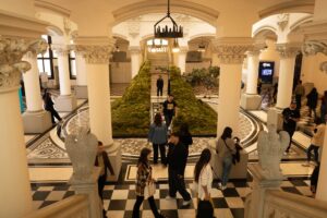 Două concerte speciale în Holul de Onoare al Palatului Culturii, sub egida „Concert la Palat”. În prim-plan, artiștii tineri