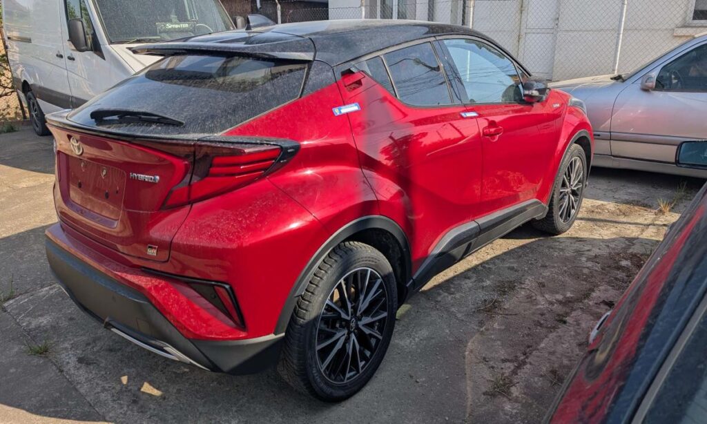  toyota chr 4