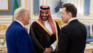 Donald Trump, primit în Arabia Saudită pe melodia sa preferată: „YMCA” a răsunat la finalul discursului