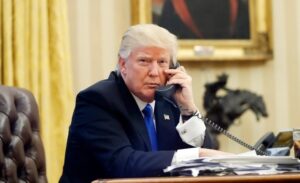 „Rusia şi Ucraina vor începe imediat să lanseze negocieri în vederea unui armistiţiu”, anunţă Trump pe Truth Social după convorbirea la telefon cu Putin