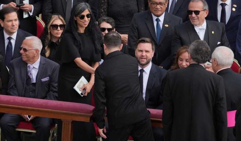 Zelenski și Vance și-au strâns mâinile la slujba inaugurală a pontificatului lui Leon al XIV-lea