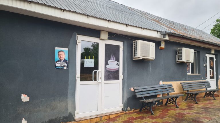 Cum a câștigat Crin Antonescu comuna Lungani: etnia, mobilizarea și un primar influent. „Nu are cum, eu nu am auzit pe nimeni de pe aici să voteze cu el”