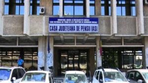 Averile la control! Câți bani câștigă și ce bunuri dețin cei care decid pensiile ieșenilor? Prin mâinile directorilor Casei de Pensii Iași trec mii de dosare