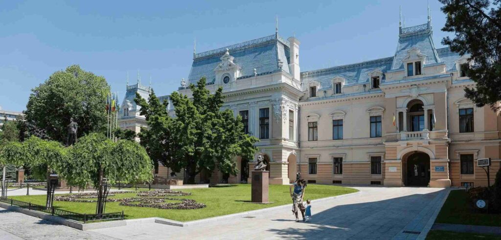 Primăria municipiului Iași a dat anul trecut cea mai mică „felie” din bugetul pentru investiții