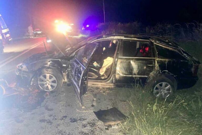 Botoșani: Accident cu patru victime în localitatea Cristinești - FOTO