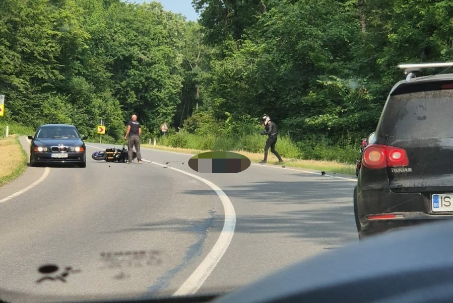 FOTO/VIDEO| Motociclist rănit grav în urma unui accident în zona Bucium - UPDATE