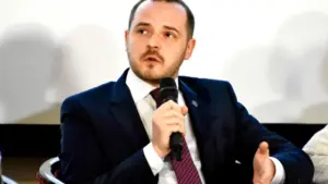 Rogobete, despre mâncarea din spitale: Voi sta la masă cu managerul spitalului şi vom mânca amândoi din acea porţie pe care o servesc pacienţilor