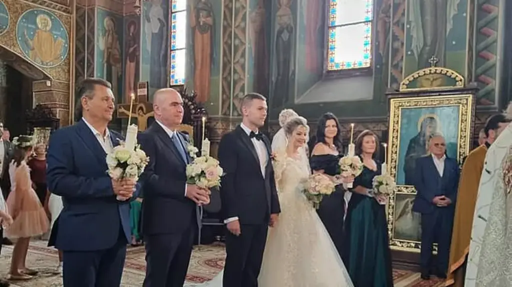 Cine este femeia misterioasă din viața lui Ilie Bolojan. Viitorul premier e divorțat și are două fete