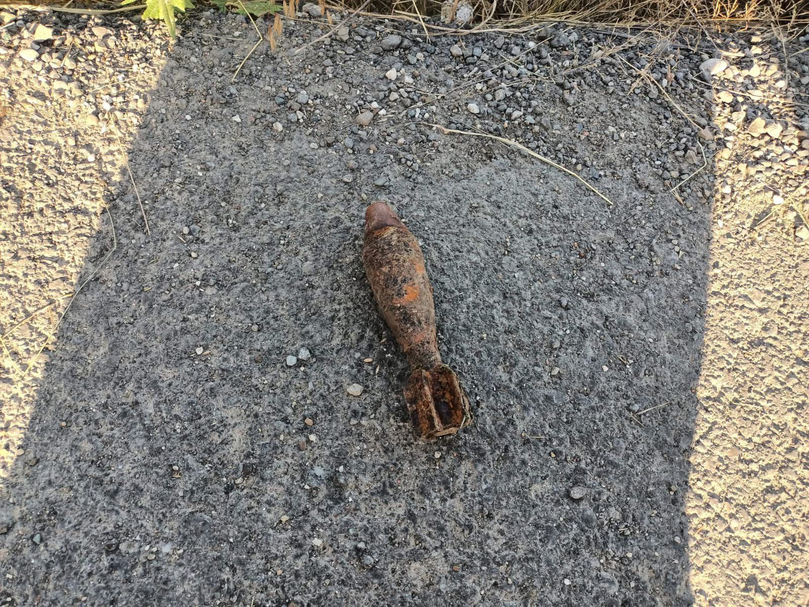 Proiectil descoperit pe DN 24C, în zona Popricani