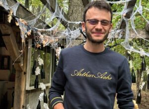 Codruț Baciu, câștigătorul Concursului de Debut Polirom 2025, secțiunea Proză, cu volumul Împărăția Cerului și a Eclerului