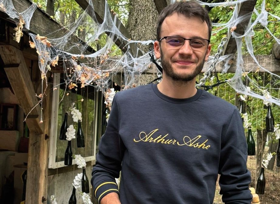 Codruț Baciu, câștigătorul Concursului de Debut Polirom 2025, secțiunea Proză, cu volumul Împărăția Cerului și a Eclerului