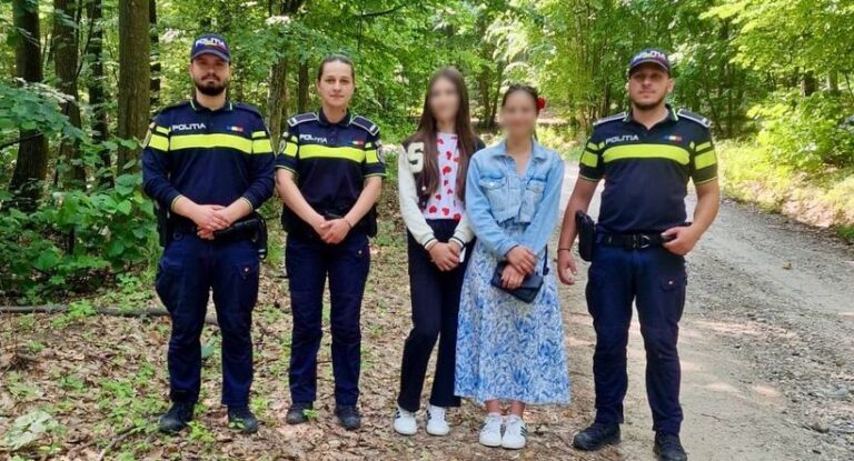Două adolescente din Bacău s-au rătăcit într-o pădure, în timp ce se întorceau de la şcoală