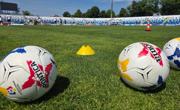 FOTBAL Mișcări de trupe la ACSM Politehnica. Încă un jucător pus pe liber, trei fotbaliști așteptați la reunire