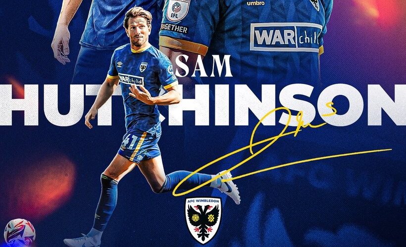 La două luni după ce a suferit un atac de cord pe teren, Sam Hutchinson şi-a prelungit contractul cu AFC Wimbledon